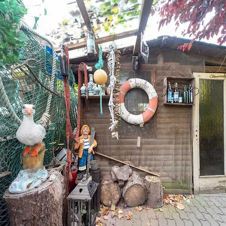Appartamento Mit Wintergarten In Wismar, Cleaning Included Wißmar