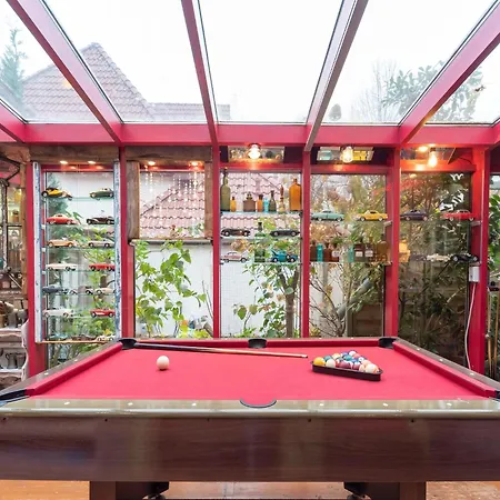 Mit Wintergarten In Wismar, Cleaning Included *